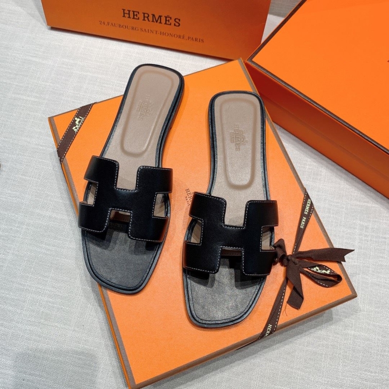 H**mes slippers